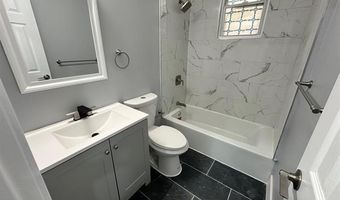 29 W 26TH St, Bayonne, NJ 07002