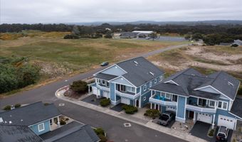 1323 VILLAGE Loop, Bandon, OR 97411