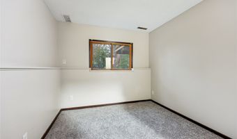 3412 Southdale Dr, Ames, IA 50010