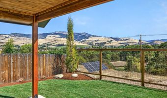 224 Alicia St, Ashland, OR 97520