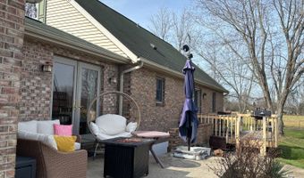 18555 Days Way Ln, Aurora, IN 47001