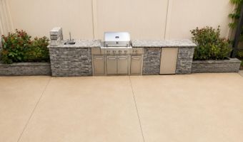 12 Jamie Ct, Barnegat, NJ 08005