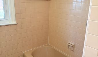 4254 Washington St, Ayden, NC 28513