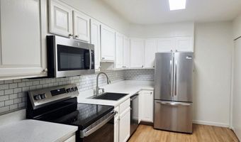 4516 GRETNA St, Bethesda, MD 20814