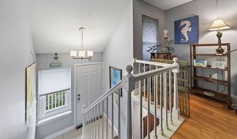 105 Peddlars Dr 105, Branford, CT 06405