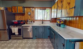 19 Russell St, Bangor, ME 04401