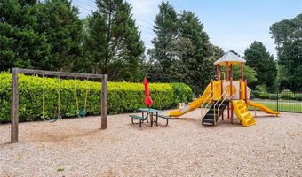2717 LAKE PARK Rdg E, Acworth, GA 30101