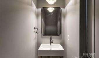 1314 Carolyn Dr, Charlotte, NC 28205