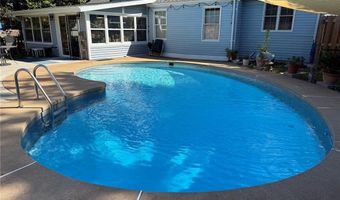 1329 Westbrooke Terrace Dr, Ballwin, MO 63021