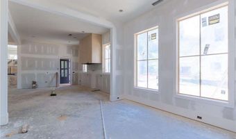 195 Shady Grv, Alpharetta, GA 30009