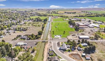 902 Victory Dr, Gooding, ID 83330
