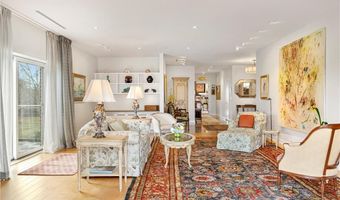 111 Harrison Ave A18, Newport, RI 02840