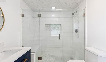 61 Harlem St, East Providence, RI 02916