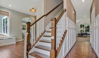 1408 CAPE ST CLAIRE Rd, Annapolis, MD 21409