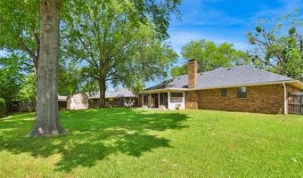 2208 Hickory Dr, Ardmore, OK 73401