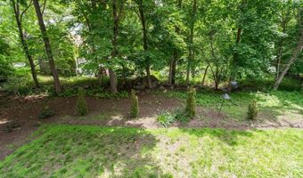 2 Doris Rd, Bedford, MA 01730