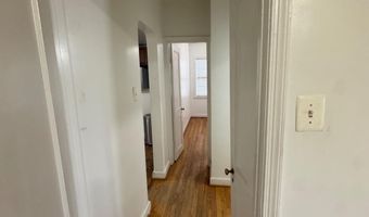 491 N LATHAM St N, Alexandria, VA 22304