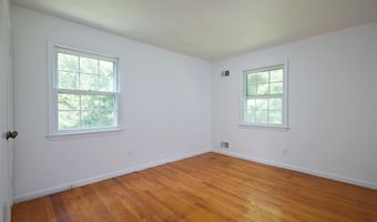 7811 CHARLESTON Dr, Bethesda, MD 20817