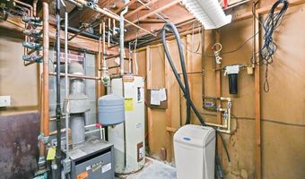 25 Harclay Ct, Ashland, OH 44805