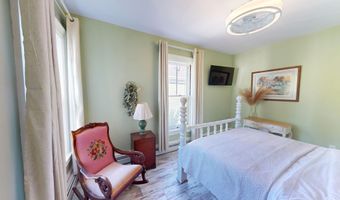 84 Cedar St, Bangor, ME 04401