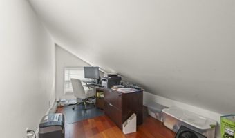 279 Nathan Ct, Aberdeen Twp., NJ 07721