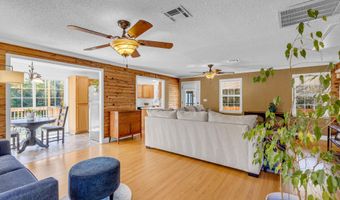 9110 Dove St, Bay St. Louis, MS 39520