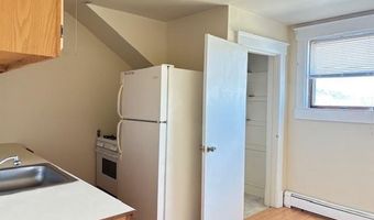 48 New Point Pl, Amityville, NY 11701
