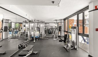 1001 N RANDOLPH St 913, Arlington, VA 22201