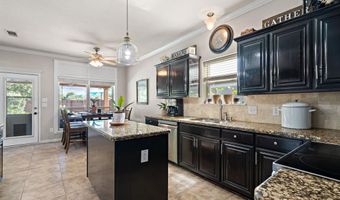 202 Wayne Dr, Aledo, TX 76008