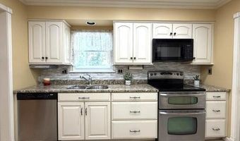 41 Mizzen Dr, Barnegat, NJ 08005