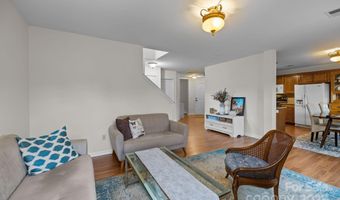 3755 Brookchase Ln, Charlotte, NC 28205