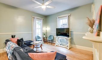 271 Essex St, Bangor, ME 04401
