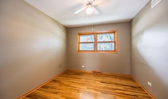 106 W Cedar St, Arlington Heights, IL 60005