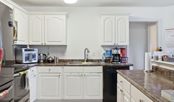 15484 Walnut Gln, Alexander, AR 72202