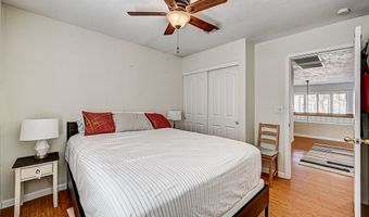 33 Reyburn Dr, Henderson, NV 89074