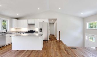 25 Walling Rd, Burrillville, RI 02830