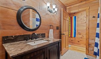 105 Lakewood Dr, Aberdeen, NC 28315
