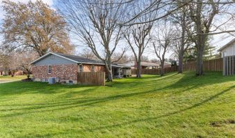 417 Mayfair Dr, Ballwin, MO 63011