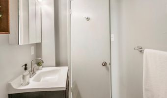 1701 16TH St NW 426, Washington, DC 20009