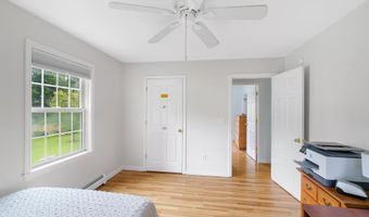 211 Oak St, Bath, ME 04530