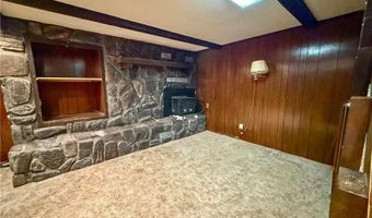 205 S Traster St, Altamont, KS 67330
