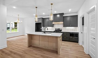 4 Argyll Cir, Bella Vista, AR 72715