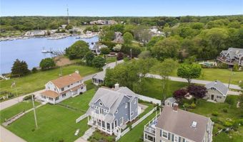 439 Wandsworth St, Narragansett, RI 02882