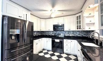 902 Eastern Ave, Augusta, ME 04330