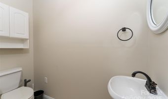 22 Glen Cove Rd, Arden, NC 28704