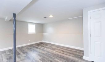 2 Holmes Rd, Coventry, RI 02816