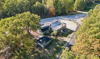 7820 Cascade Rd SE, Ada, MI 49301