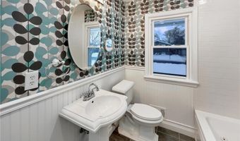 1015 South St, Anoka, MN 55303