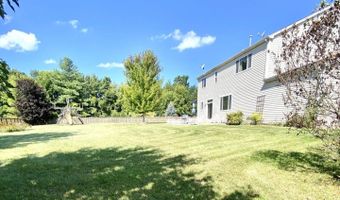 1056 Deertrail Ct, Antioch, IL 60002