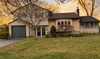 540 Sherman Ave, Belford, NJ 07718